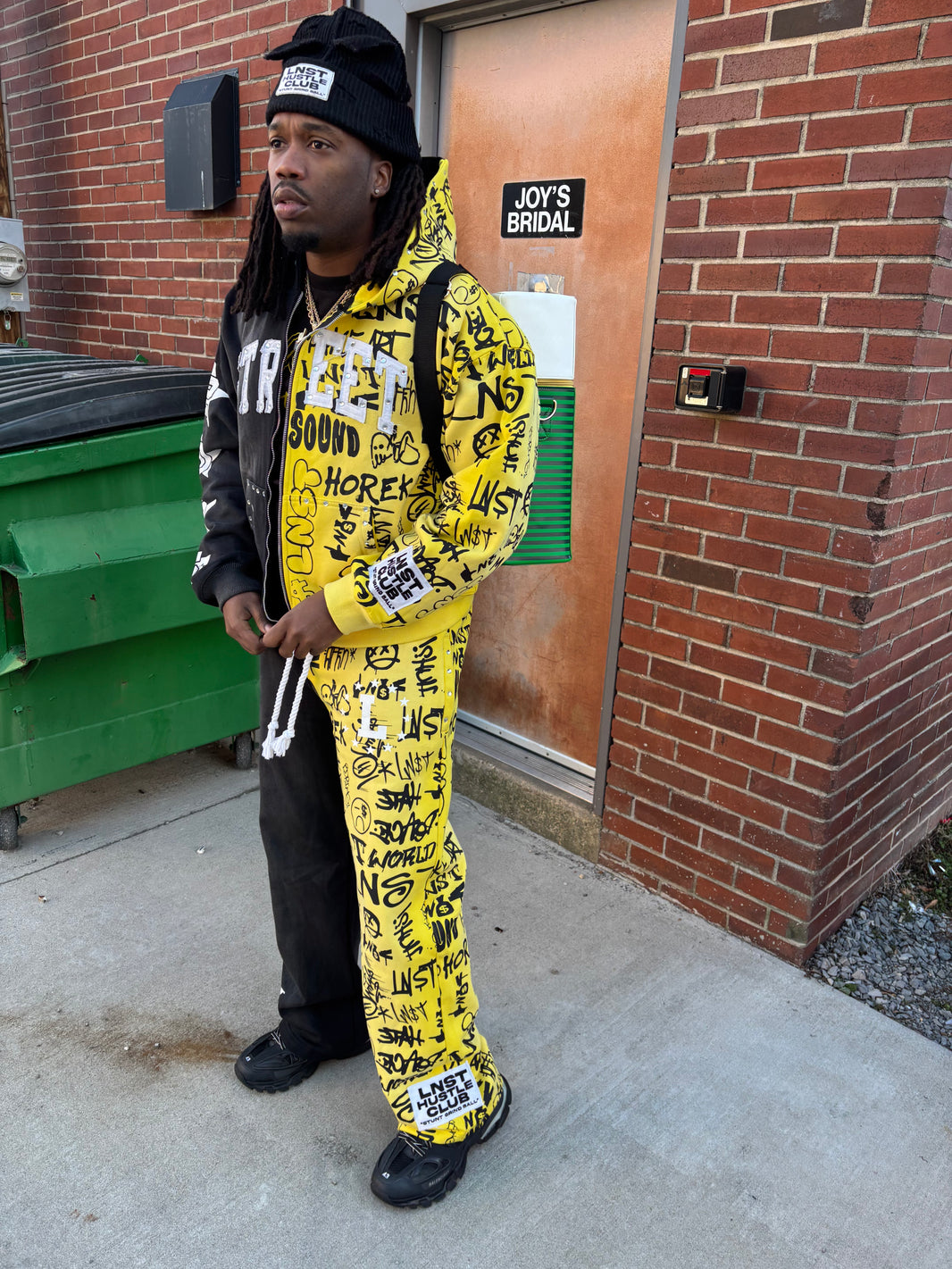 LNST CLOTHING